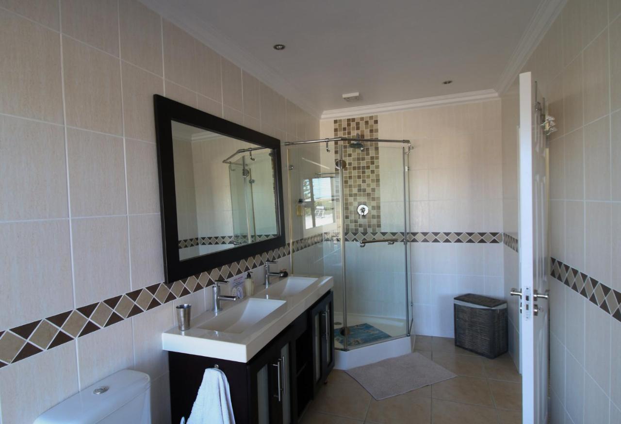 Port House Hotel Bloubergstrand Luaran gambar
