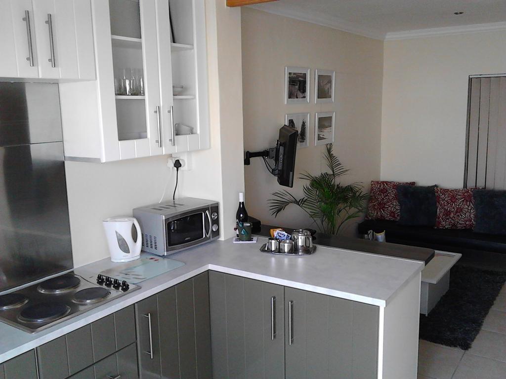 Port House Hotel Bloubergstrand Luaran gambar