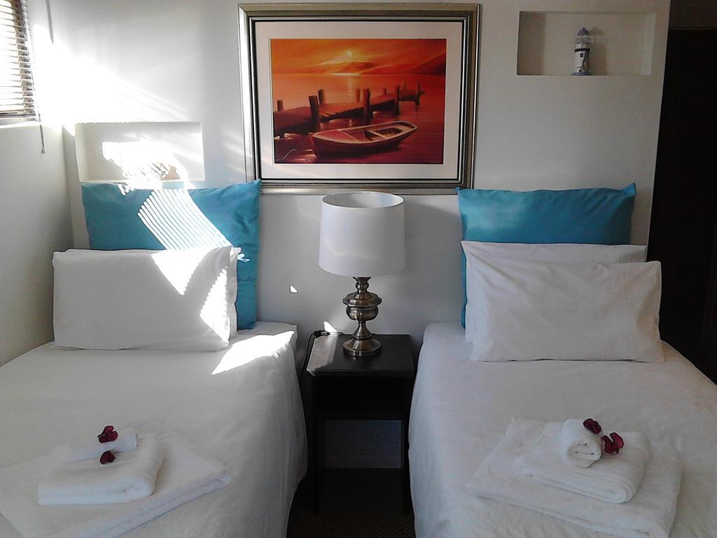 Port House Hotel Bloubergstrand Luaran gambar