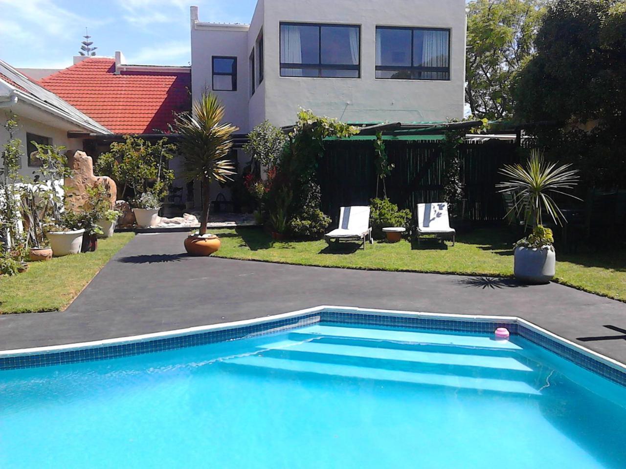 Port House Hotel Bloubergstrand Luaran gambar